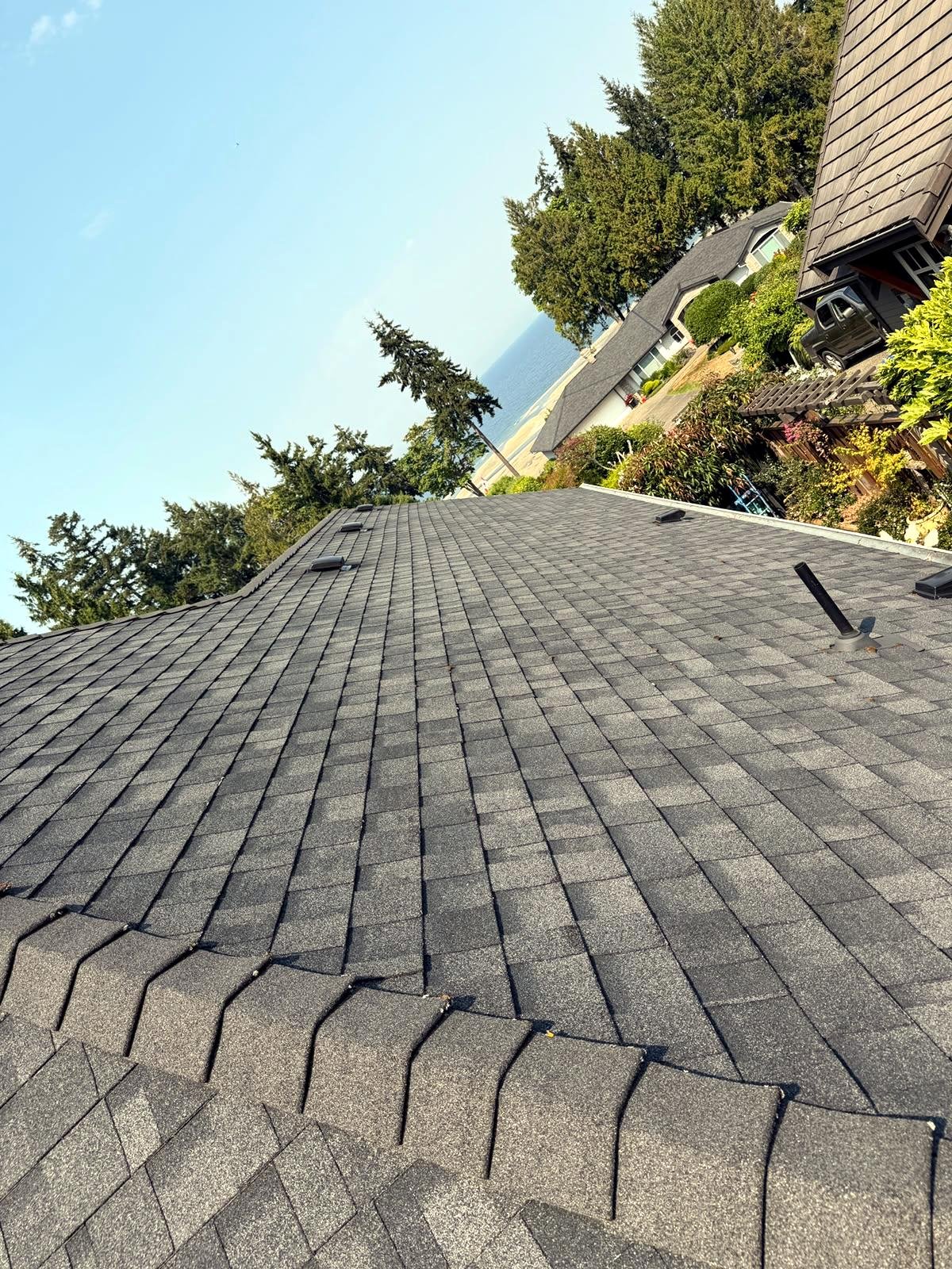 Close-up of finished shingle courses on a new Qualicum Beach home